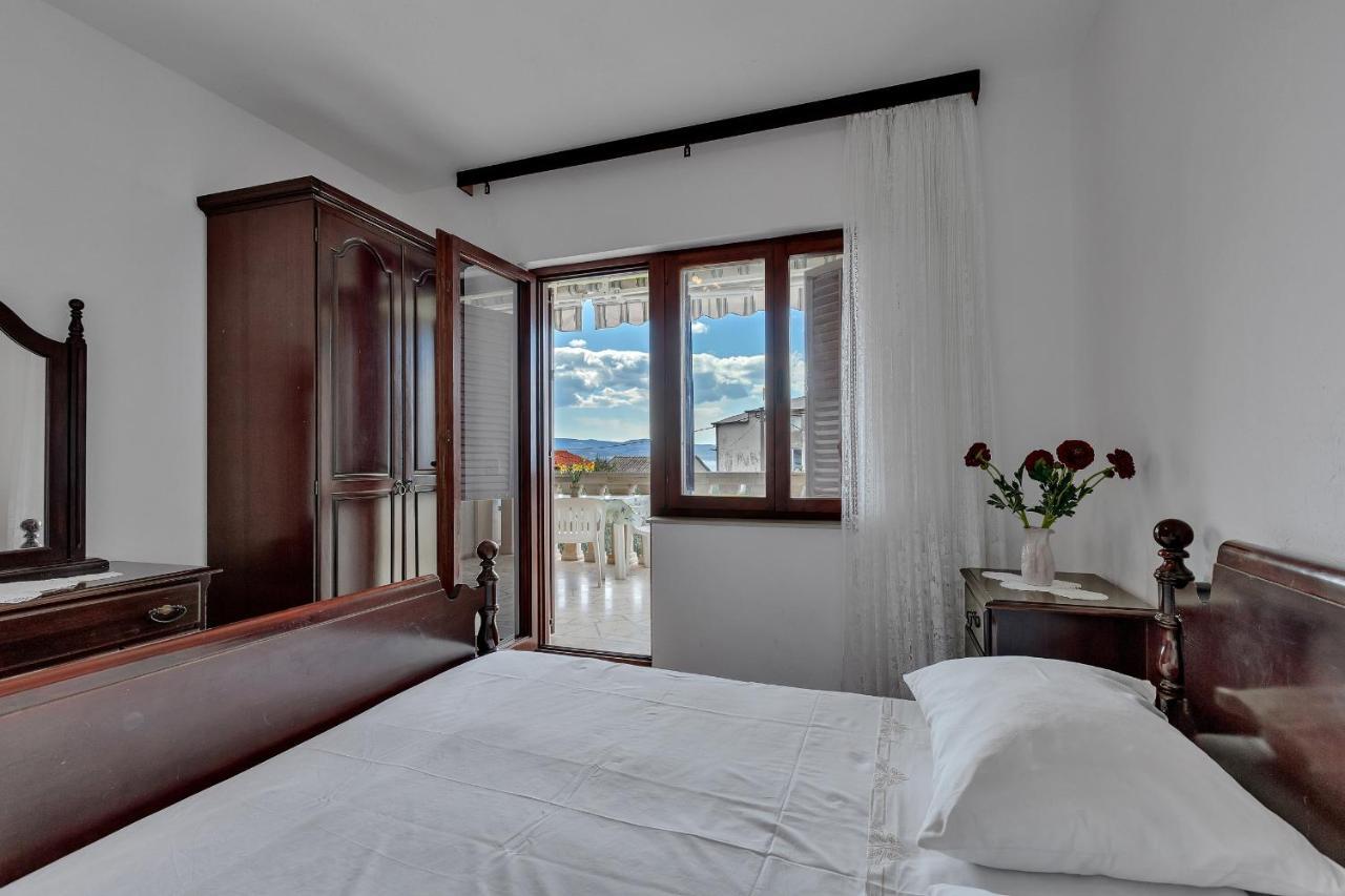 Apartments Tihomir Musac أوميس المظهر الخارجي الصورة