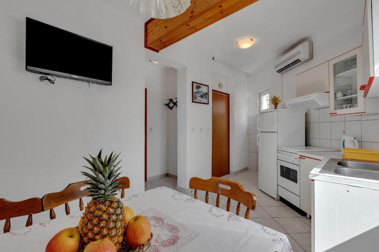 Apartments Tihomir Musac أوميس المظهر الخارجي الصورة